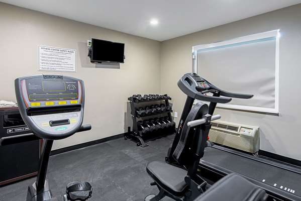 Fitness/ Exercise Room - Quality Inn Mishawaka