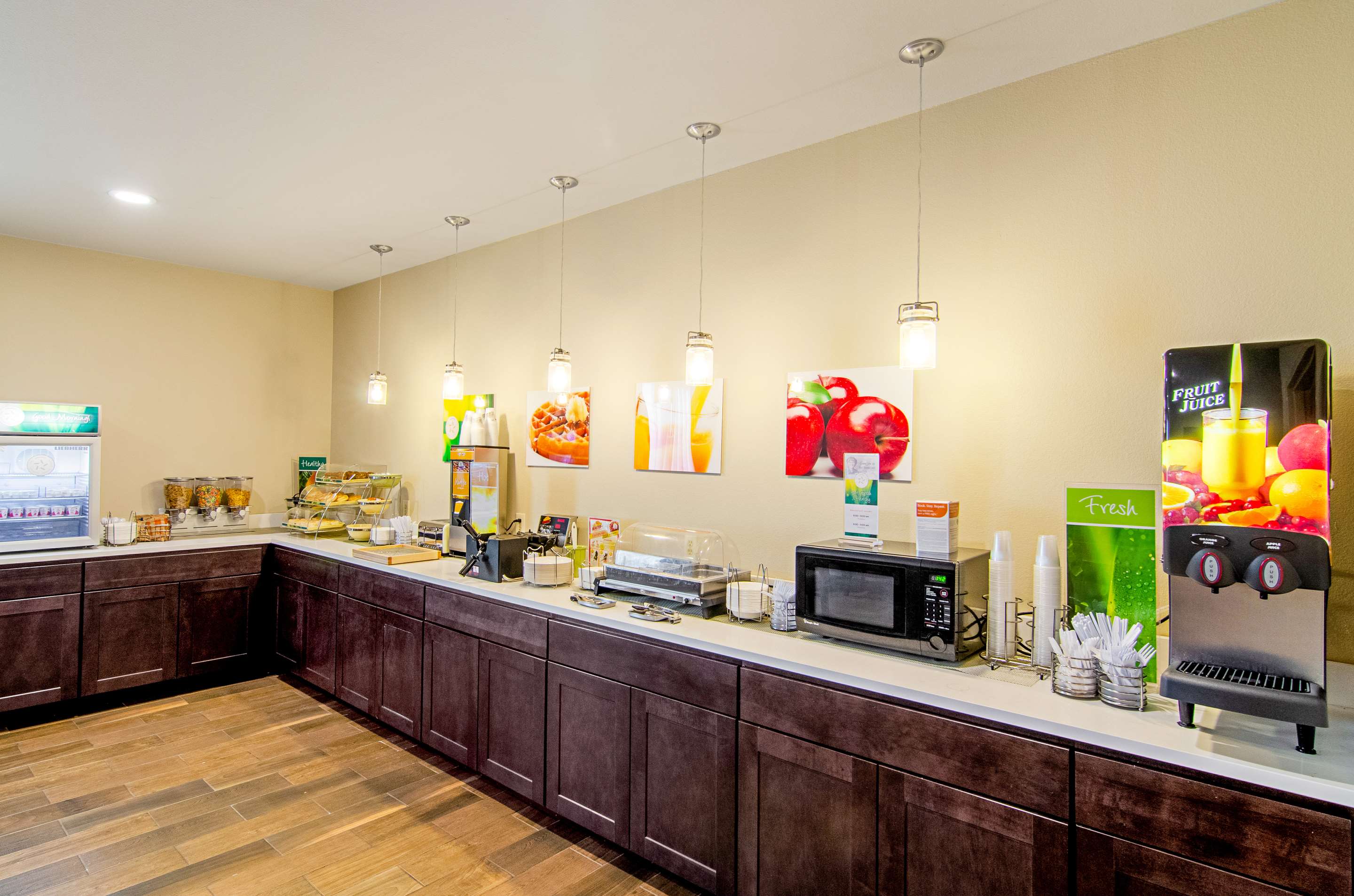 Breakfast counter