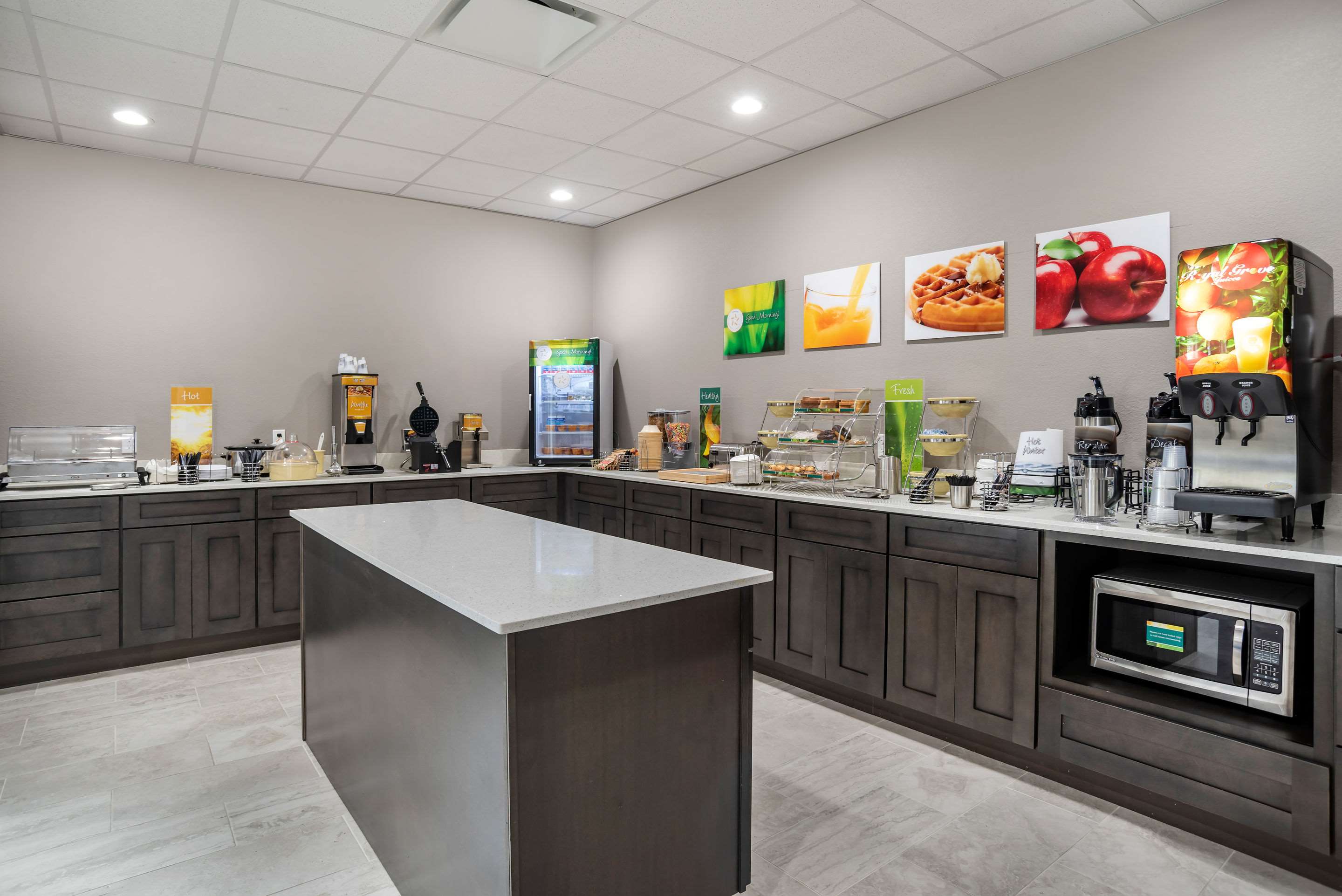 Breakfast area