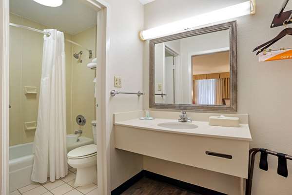  - Quality Inn Baton Rouge - I-12, Exit 2