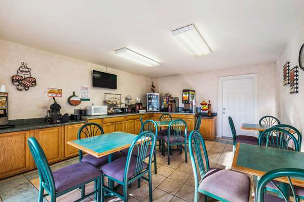 Amenities - Rodeway Inn Decatur