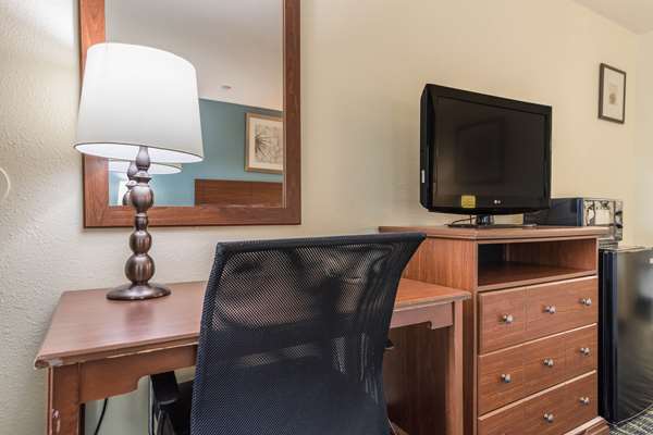  - Quality Inn Bellevue - I-90, Exit 11 & 11A