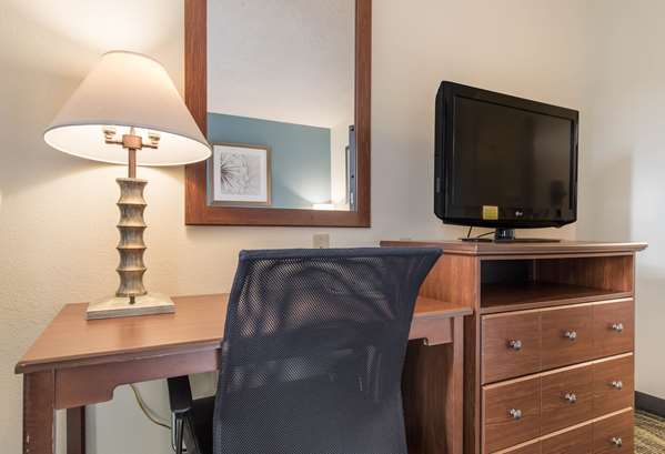  - Quality Inn Bellevue - I-90, Exit 11 & 11A