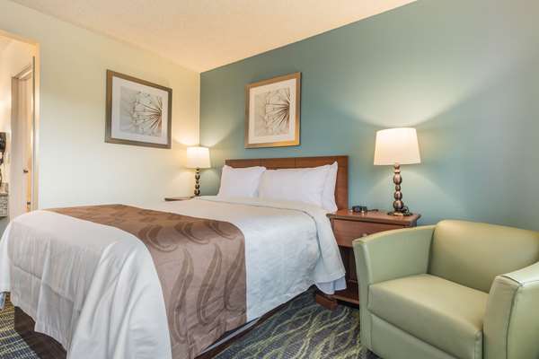  - Quality Inn Bellevue - I-90, Exit 11 & 11A