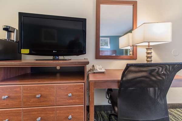  - Quality Inn Bellevue - I-90, Exit 11 & 11A