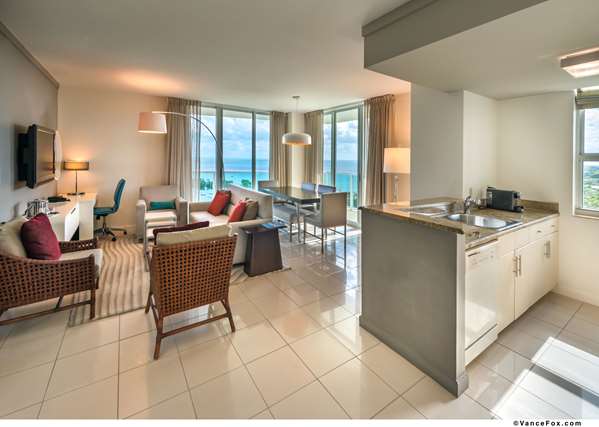 Arya Hotel  Suites Coconut Grove
