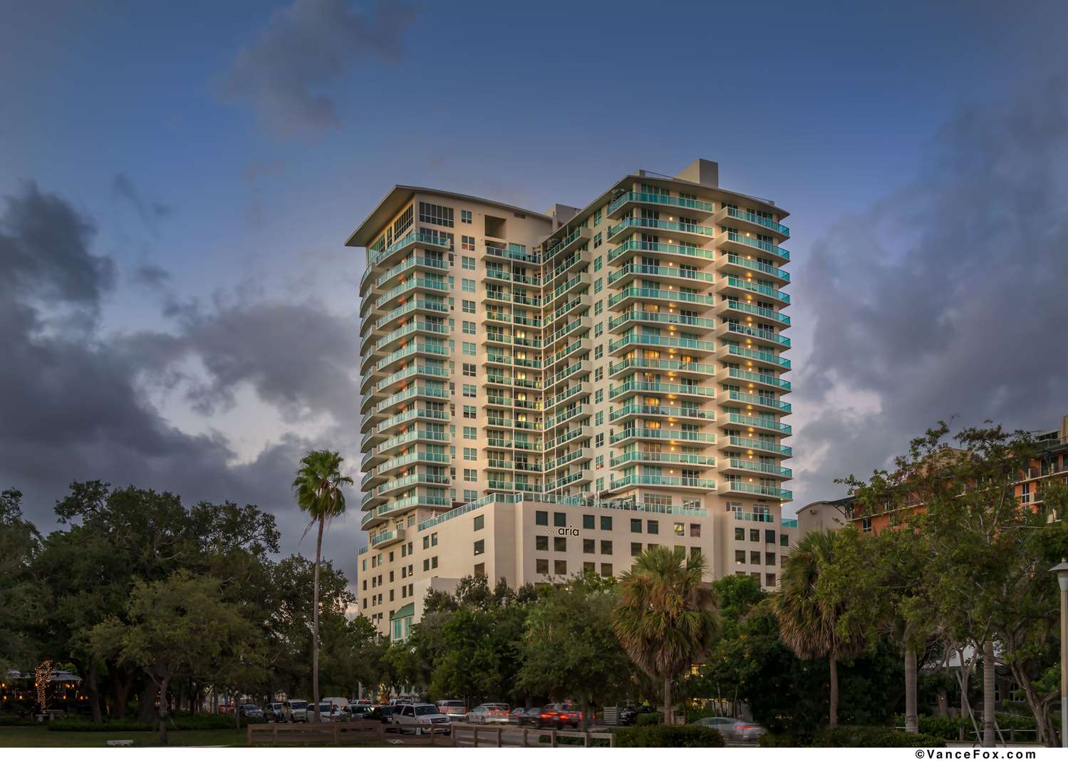 Hotel Arya Coconut Grove, FL See Discounts