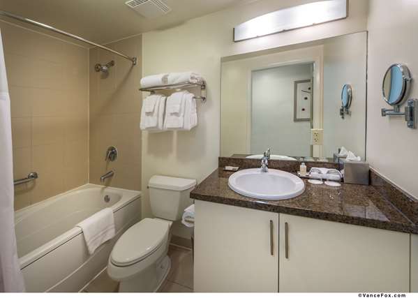 1 King Bed, Non-Smoking, Bayview, Balcony, Flat Screen Television, Kitchenette, Work Desk