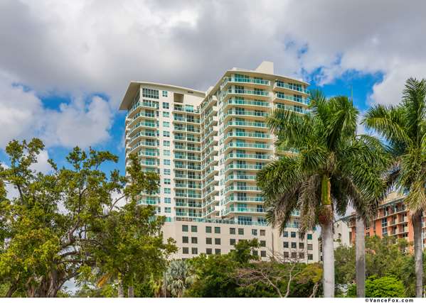 Arya Hotel  Suites Coconut Grove