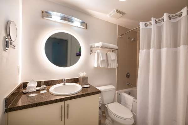 Suite-1 King Bed, Non-Smoking, City View, Balcony, Separate Bedroom, Full Kitchen, Sofabed