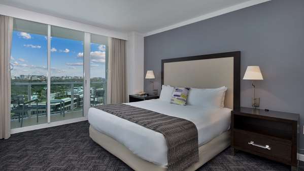 Accessible - 1 King, Mobility Accessible, Roll In Shower, City View, Balcony, Kitchenette, Non-Smoking