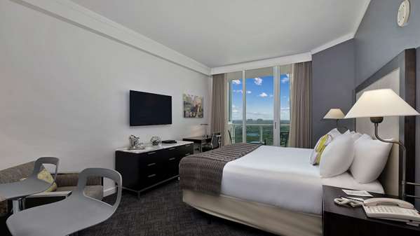 1 King Bed, Non-Smoking, Bayview, Balcony, Flat Screen Television, Kitchenette, Work Desk