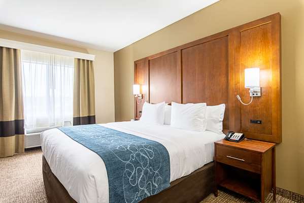  - Comfort Inn & Suites Pine Bluff - I-530, Exit 39