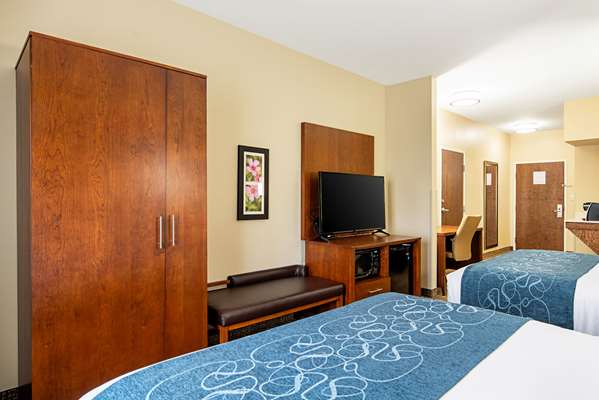  - Comfort Inn & Suites Pine Bluff - I-530, Exit 39