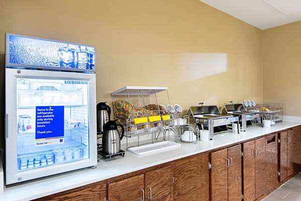 Amenities - Comfort Inn & Suites Pine Bluff - I-530, Exit 39