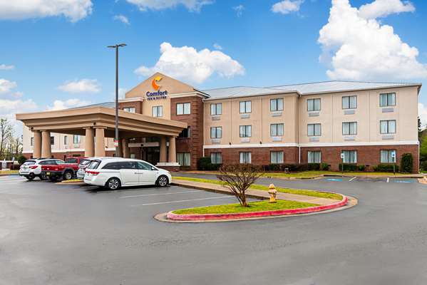Exterior view - Comfort Inn & Suites Pine Bluff - I-530, Exit 39