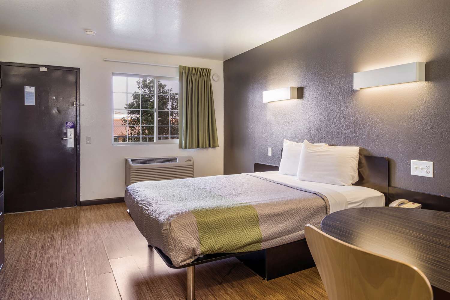 Studio 6 Extended Stay Hotel Farifield, CA See Discounts