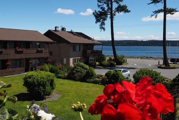 Exterior view - Ramada Inn Campbell River