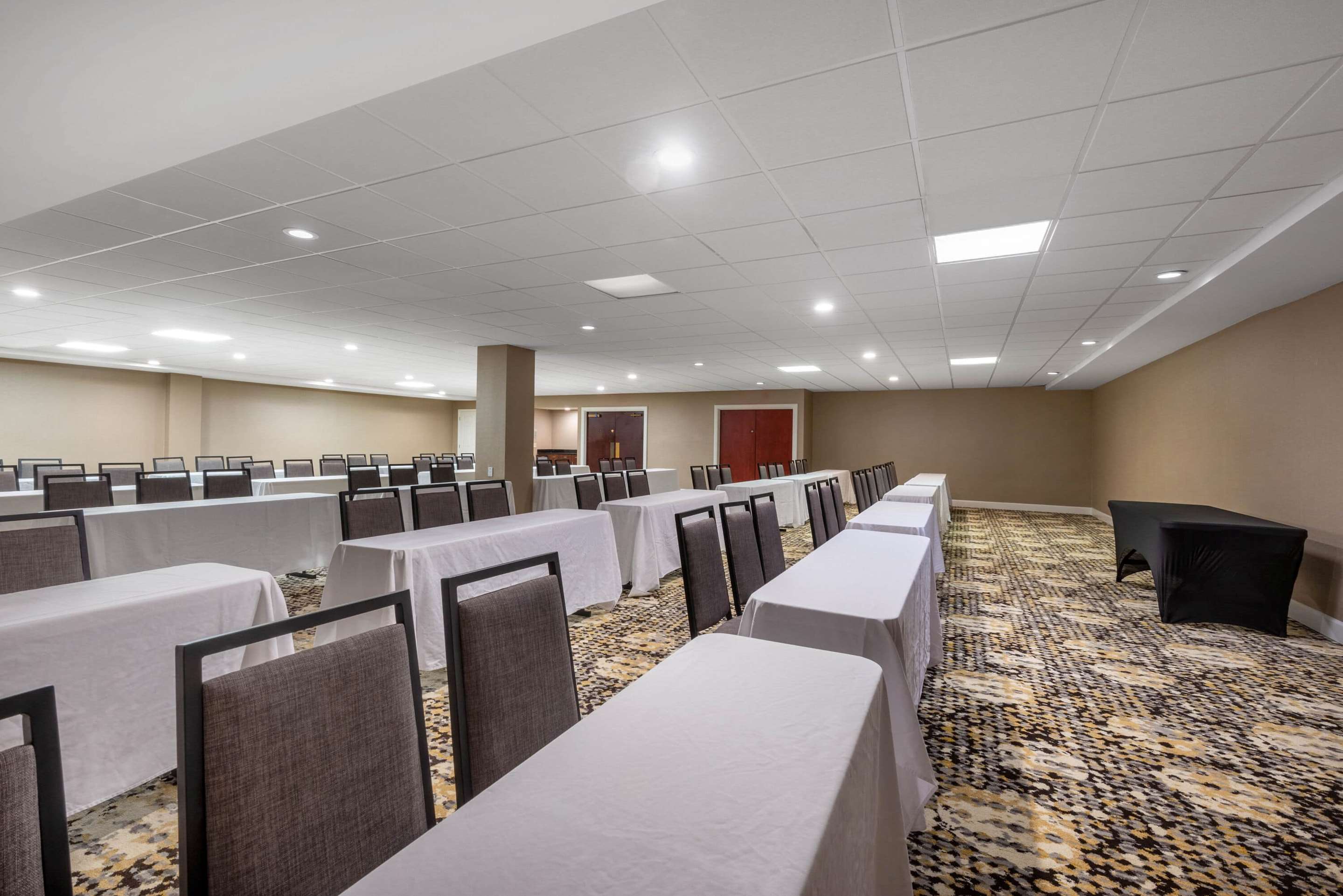Meeting Room | Wyndham Lancaster Resort & Convention Center