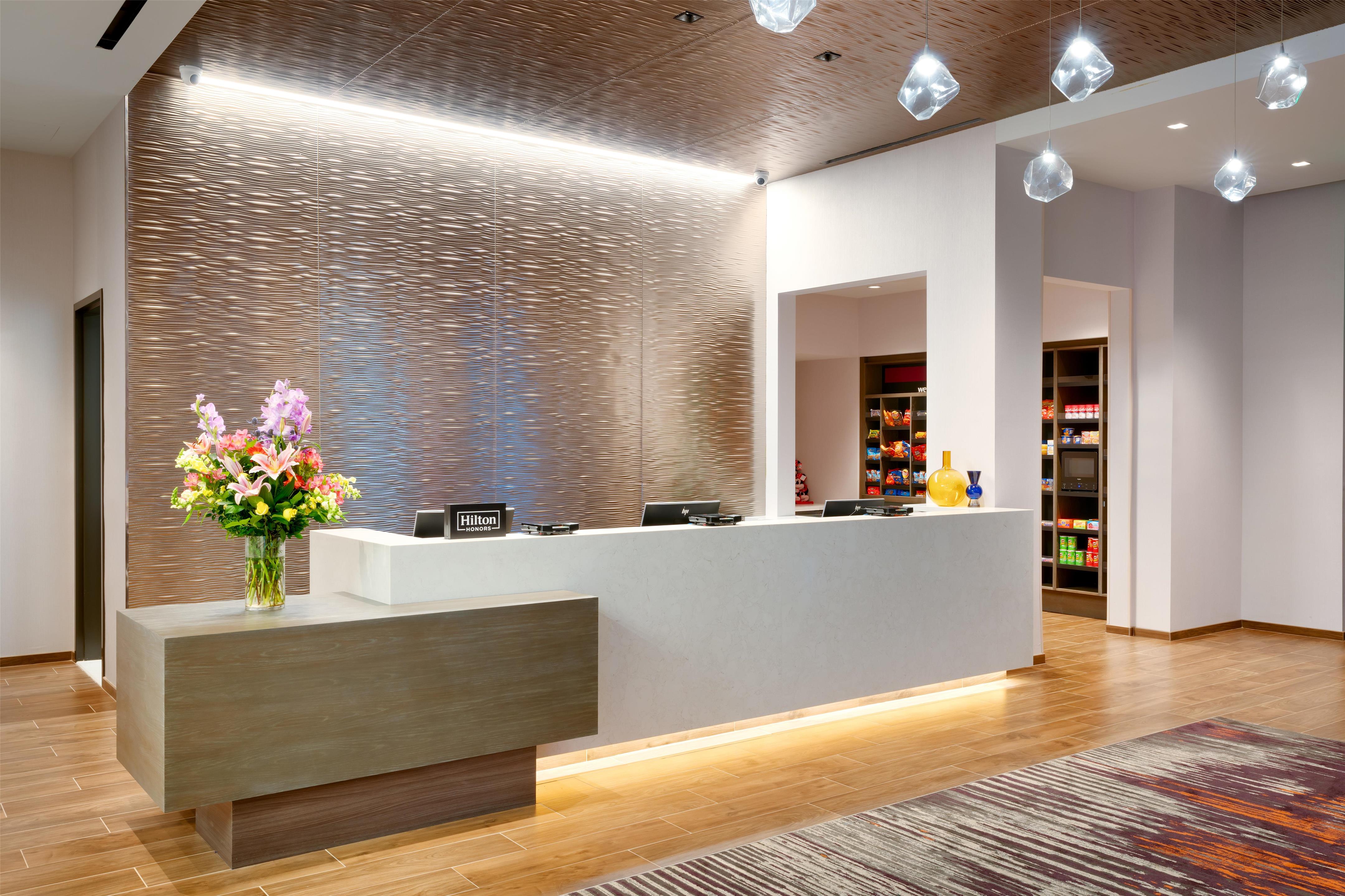 Reception | Hampton Inn & Suites Anaheim Resort Convention Center