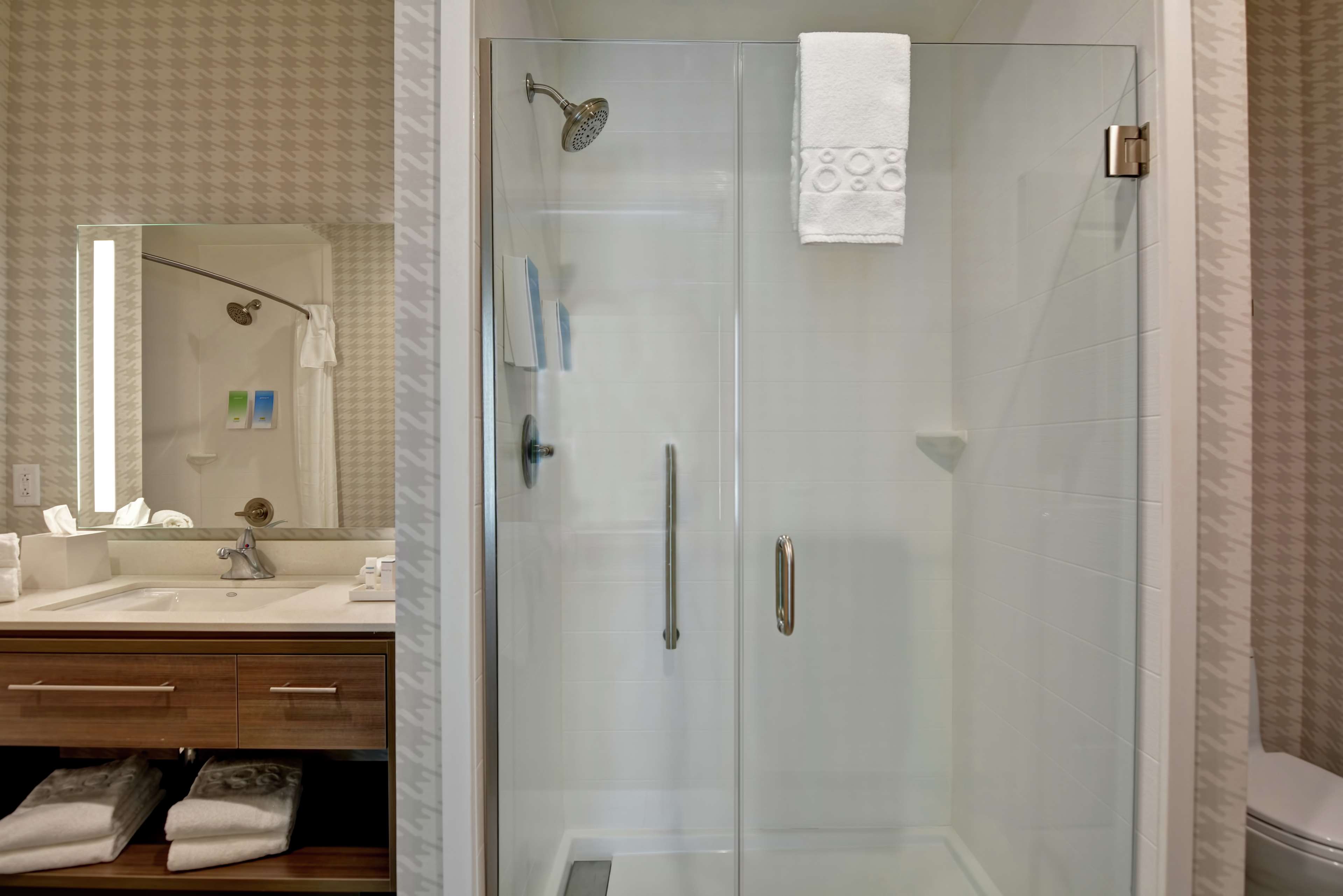 Home2 Suites by Hilton Charleston West Ashley Room Type - 1KG MOB HR ACC TUB STUDIO