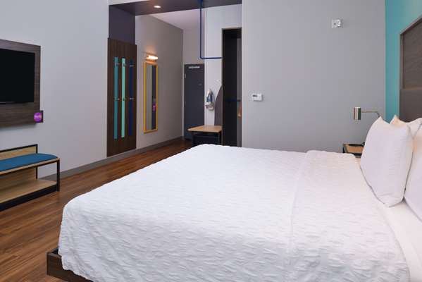  - Tru by Hilton Hotel Coppell