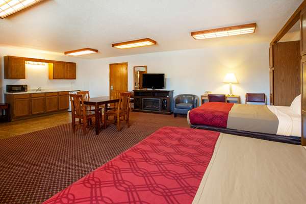  - Travelodge Escanaba