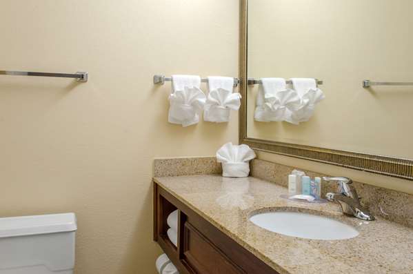  - Ramada Hotel Airport Shreveport - I-20, Exit 10