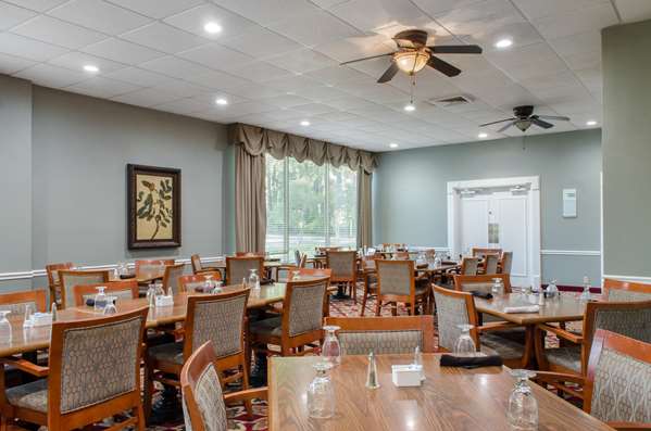  - Ramada Hotel Airport Shreveport - I-20, Exit 10