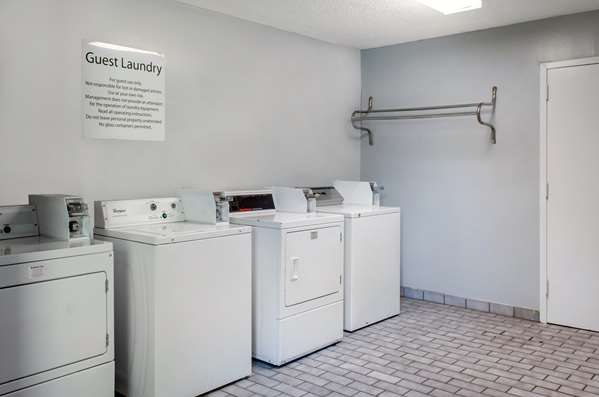 Amenities - Ramada Hotel Airport Shreveport - I-20, Exit 10