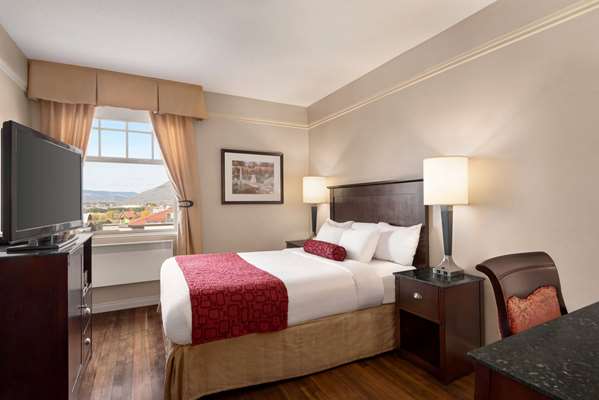  - Plaza Hotel Kamloops