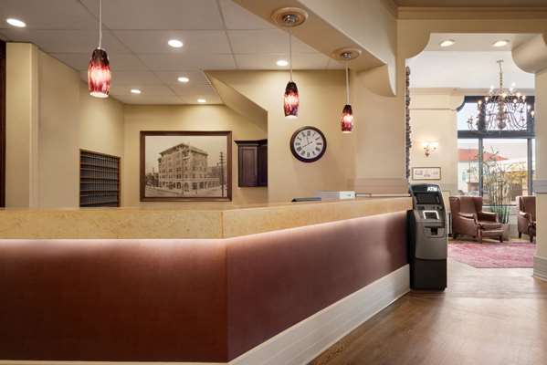  - Plaza Hotel Kamloops