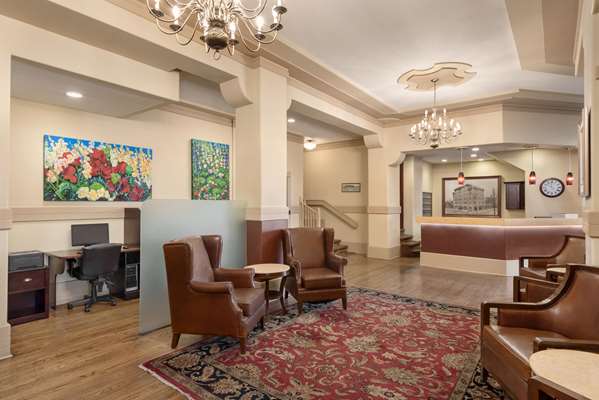  - Plaza Hotel Kamloops