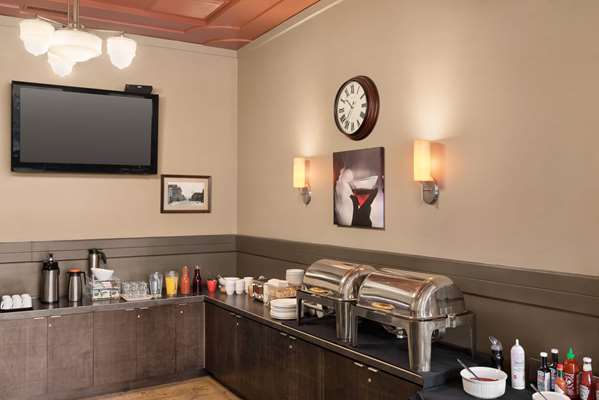  - Plaza Hotel Kamloops