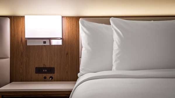  - Best Western Premier Empire State Hotel