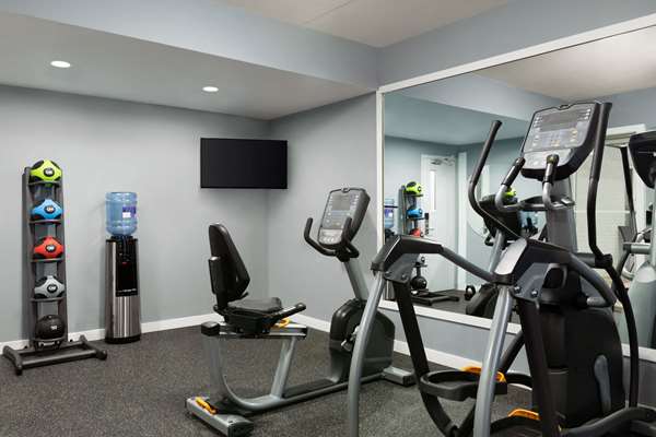 Fitness/ Exercise Room - Days Inn St John
