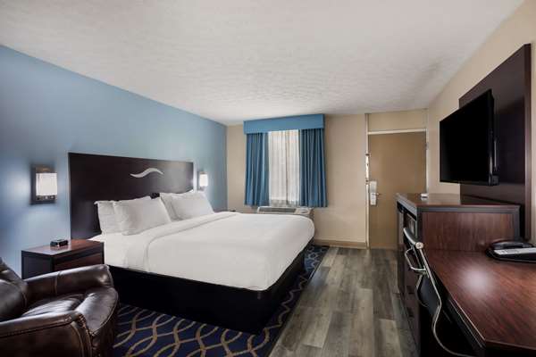  - SureStay Hotel by Best Western General Nelson Bardstown