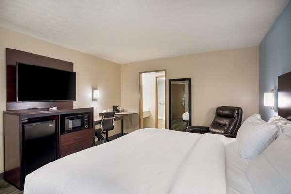  - SureStay Hotel by Best Western General Nelson Bardstown