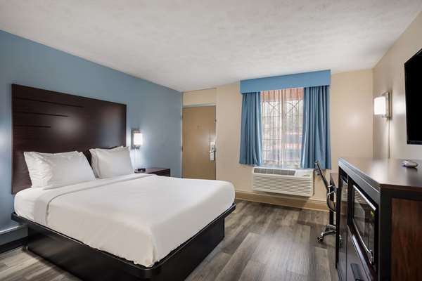  - SureStay Hotel by Best Western General Nelson Bardstown
