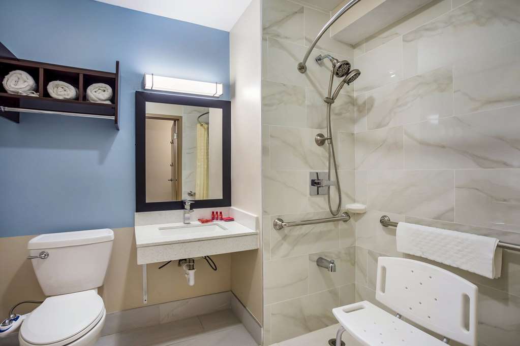 SureStay by Best Western Bardstown General Nelson-guestroom-Guest Room,Bathroom,On-Site.jpg