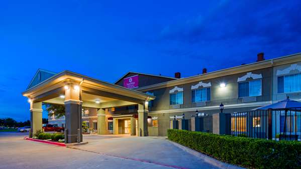 Exterior view - SureStay Plus Hotel by Best Western Mesquite