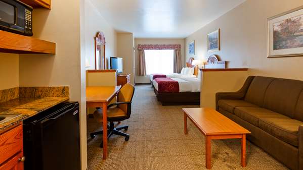 Suite - SureStay Plus Hotel by Best Western Mesquite