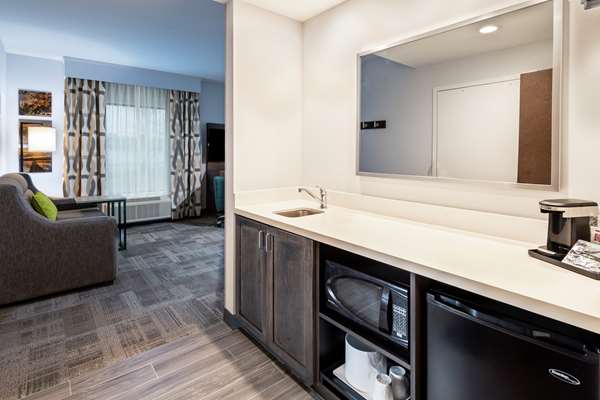  - Hampton Inn Snellville