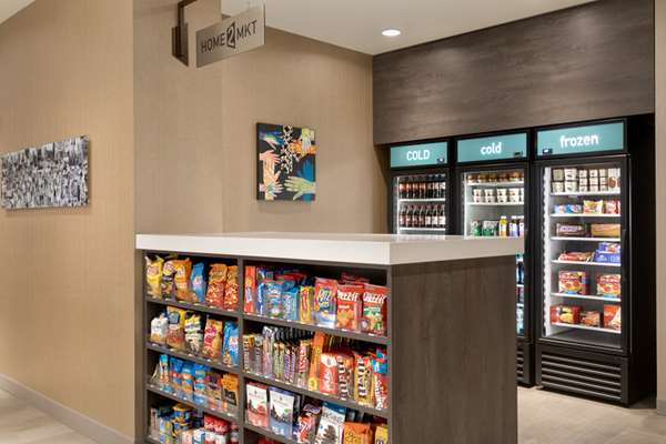 Restaurant - Home2 Suites by Hilton Chicago River North