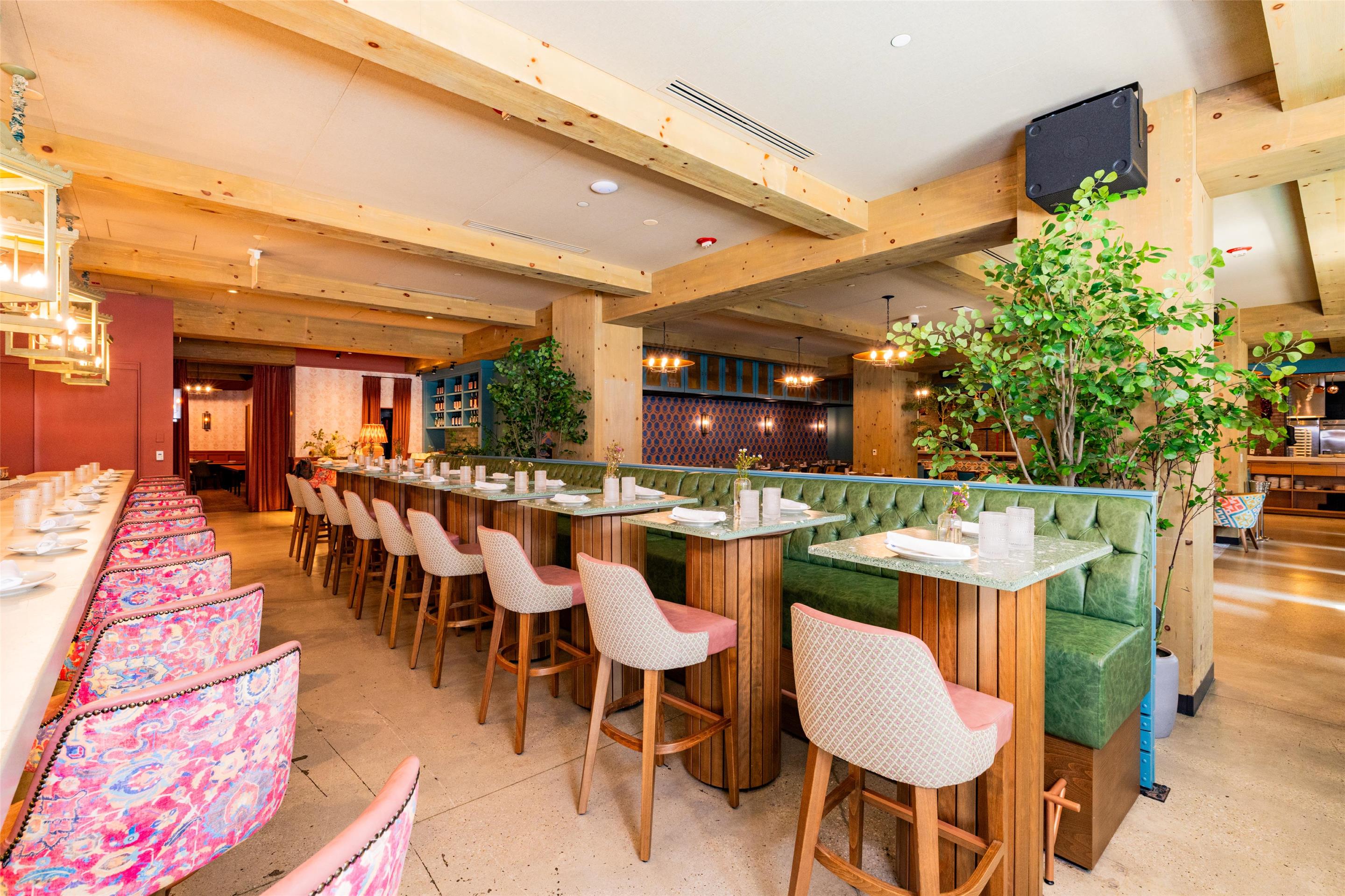 Restaurant | Home2 Suites by Hilton Chicago River North