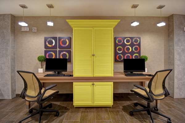 Conference Area - Home2 Suites by Hilton Harvey