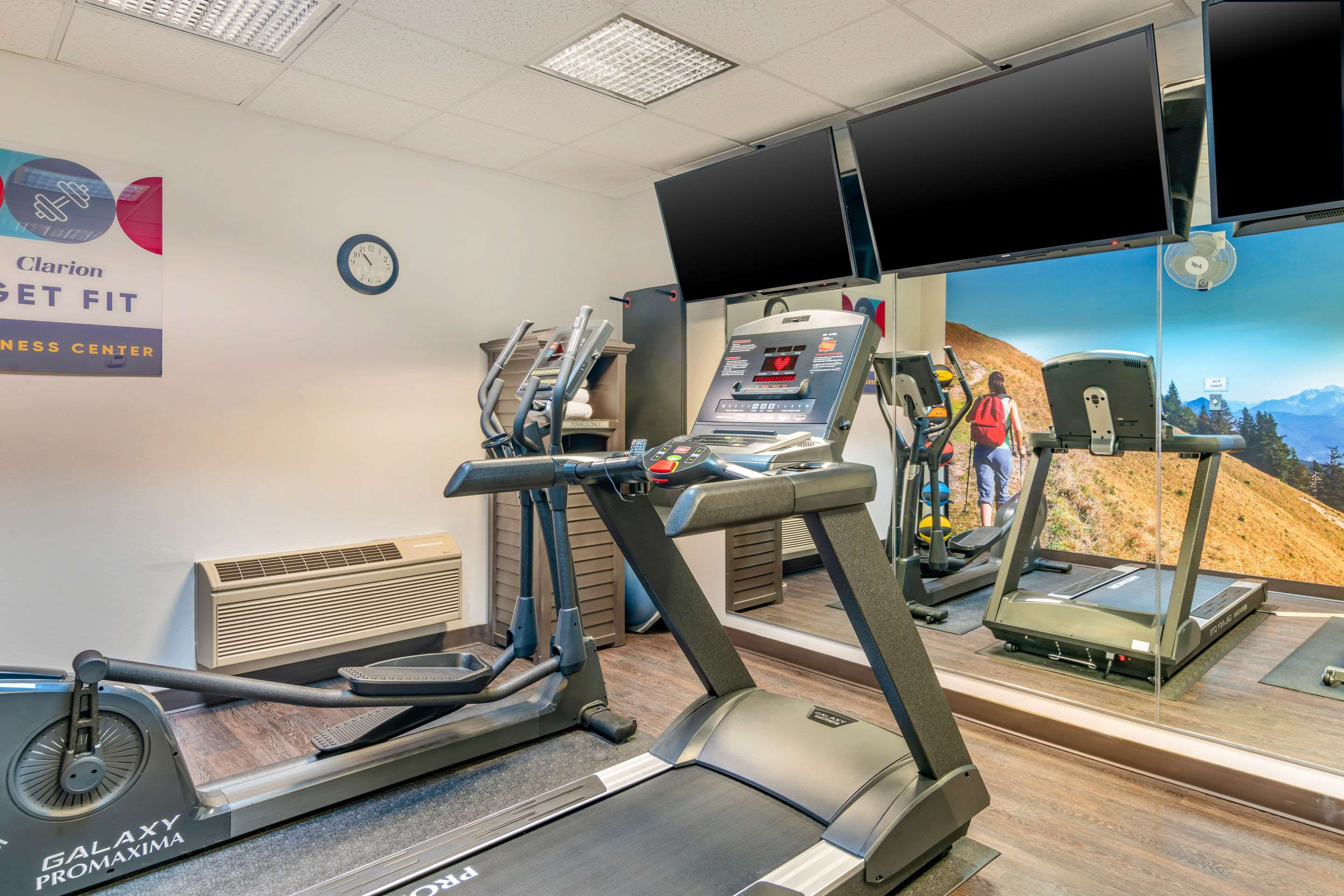 Exercise room | Clarion Pointe Medford