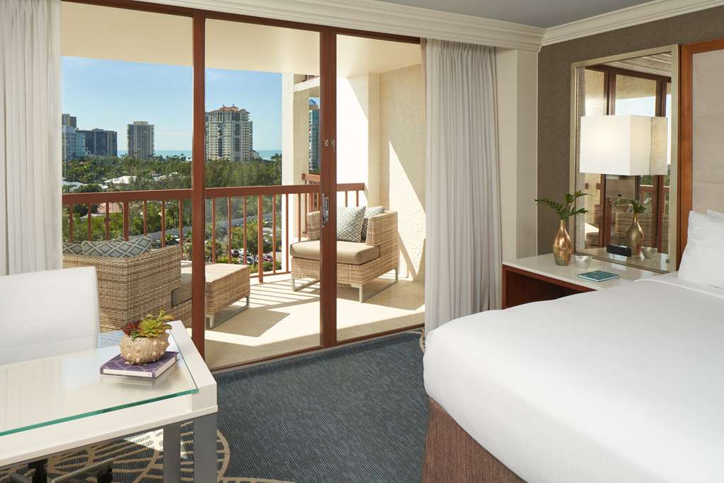 NAPLES GRANDE BEACH RESORT-guestroom-Guest Room,Balcony,Guest Room Amenity,On-Site.jpg