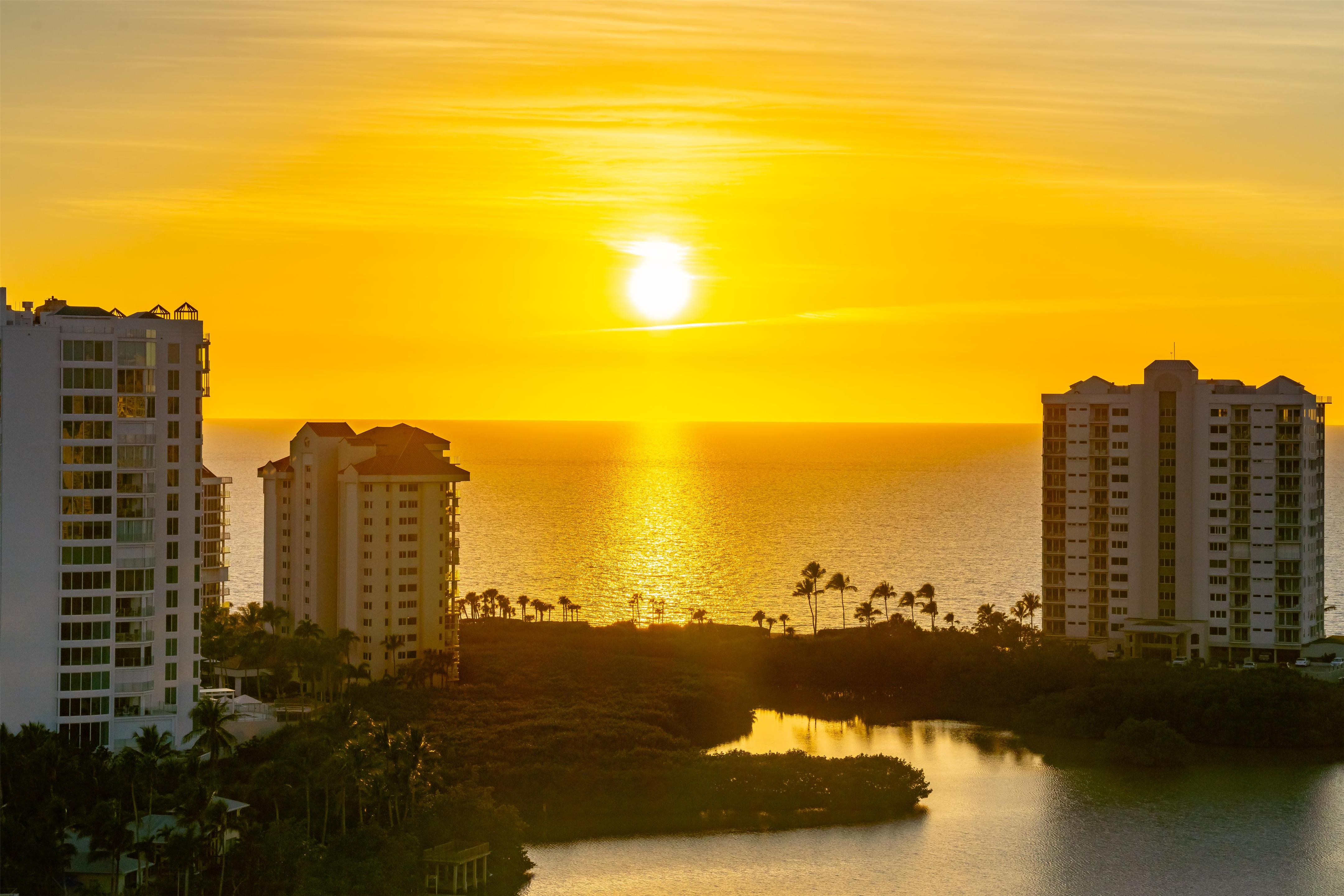 NaplesGrandTwlight | Naples Grande Beach Resort