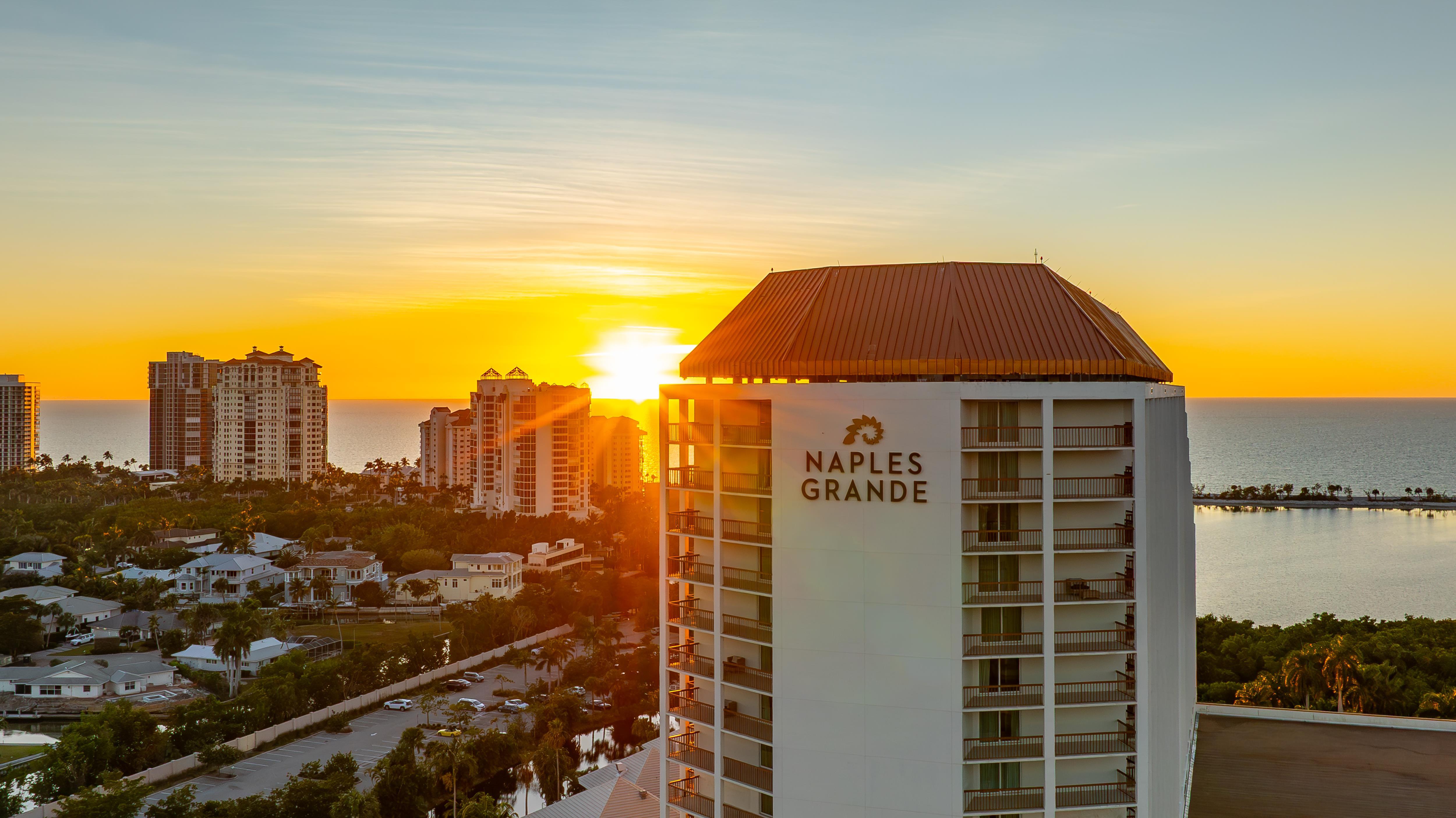 NaplesGrandTwlight | Naples Grande Beach Resort